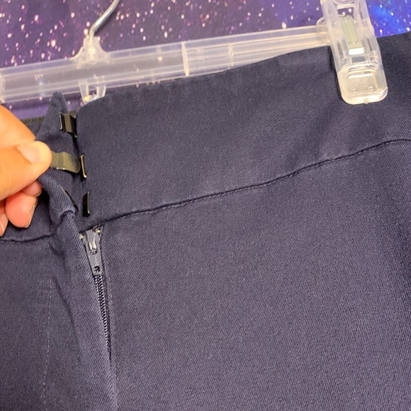 Loft- Marisa Straight Navy Blue Pants size 8 - Picture 4 of 10